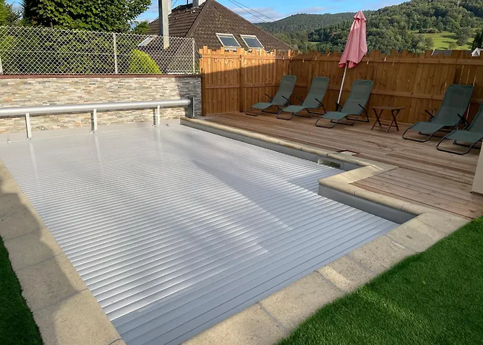& Piscine, Sejour Cosy Et Detente Famille-amis